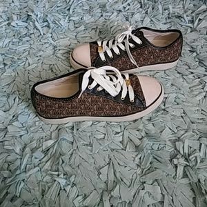 Cute and comfy Michael Kor sneakers